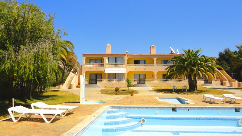 Villa_for_sale_in_Portimao, Lagoa, Carvoeiro_SMA8283